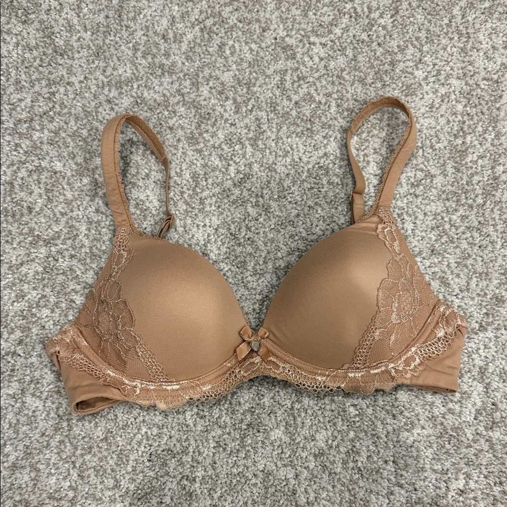 Victoria’s Secret 32B no wire bra